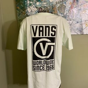 Vans T-shirt in size L.